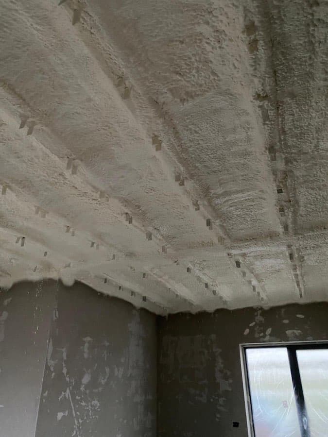 Lucrare WE SPRAY 18 – spumă poliuretanică și poliuree