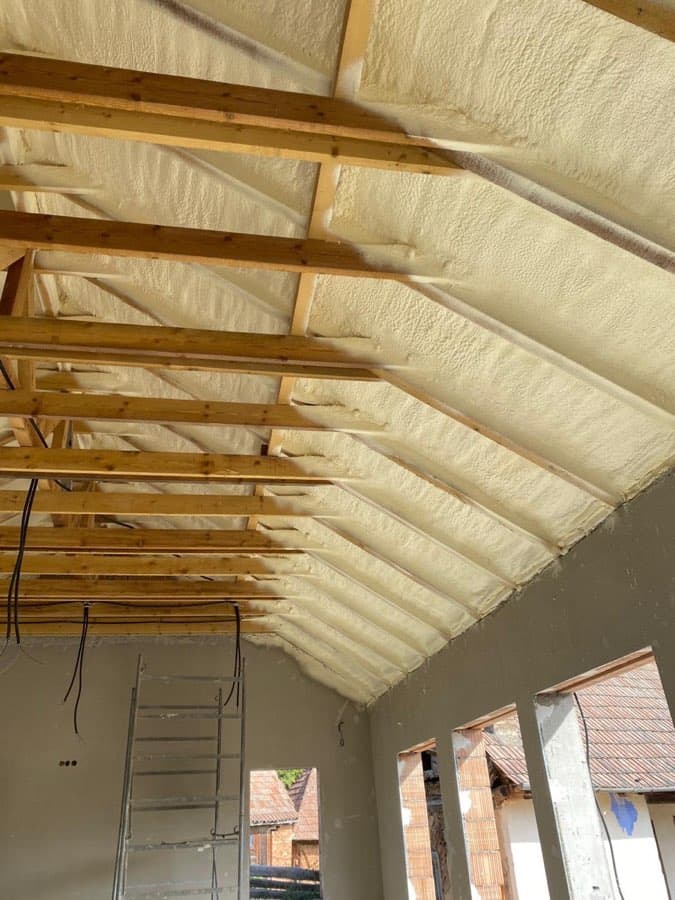 Lucrare WE SPRAY 35 – spumă poliuretanică și poliuree